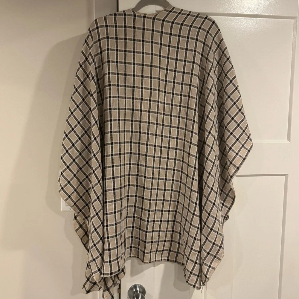 Donni 100% Linen Black and Beige Check Wrap One Size Like New